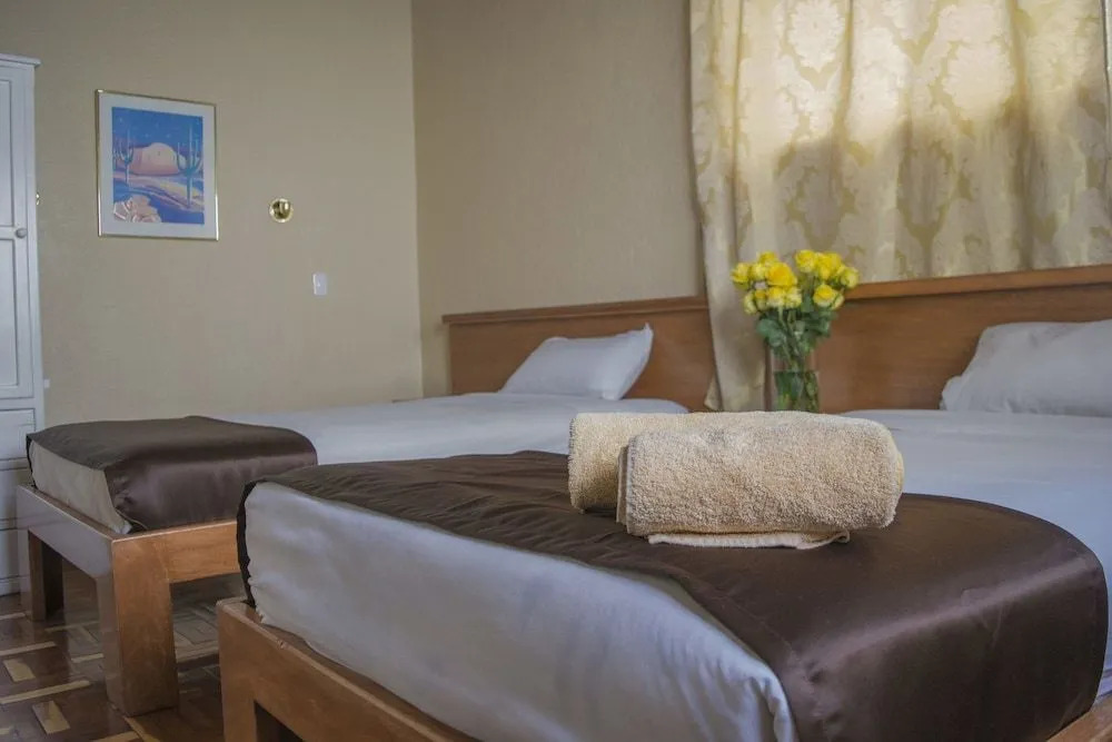 Hostal Loro Verde