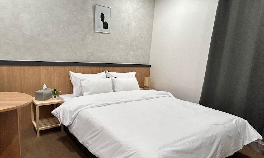 Geoje Island Brown Dot Hotel Gohyeon Branch