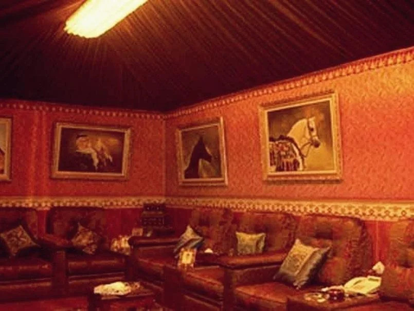 Acacia Hotel & Suites