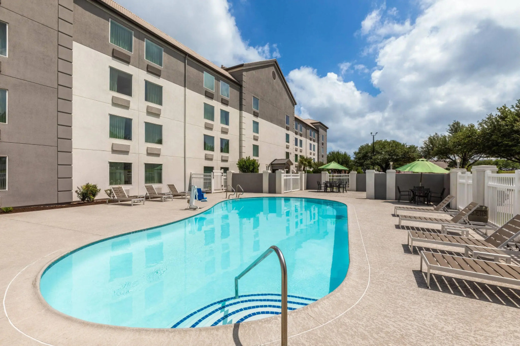 La Quinta by Wyndham Austin Round Rock