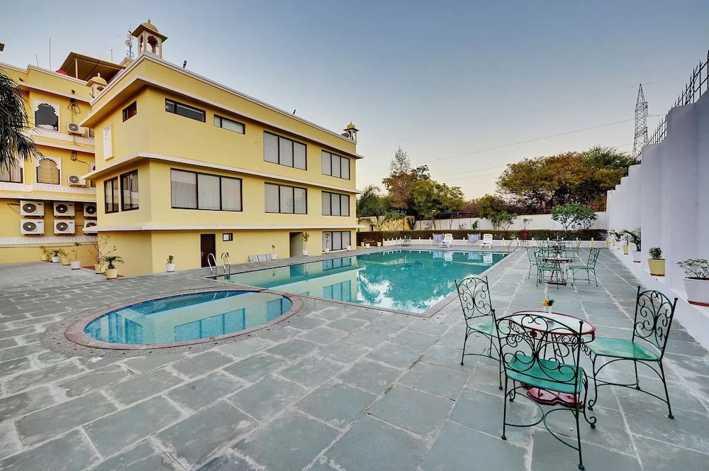 Padmini Bagh Resort