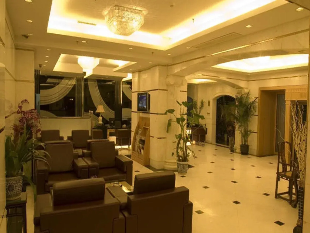 Shanghai Leading Noble Suites & Hotel
