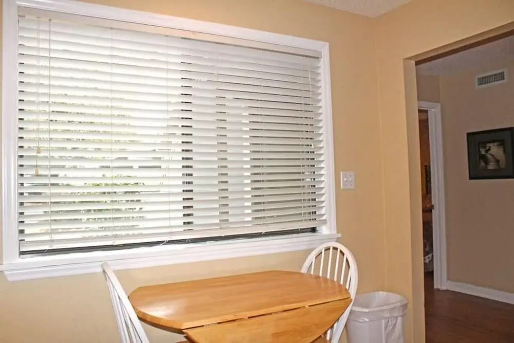 Spacious Villa Steps From Beach at Kingston!