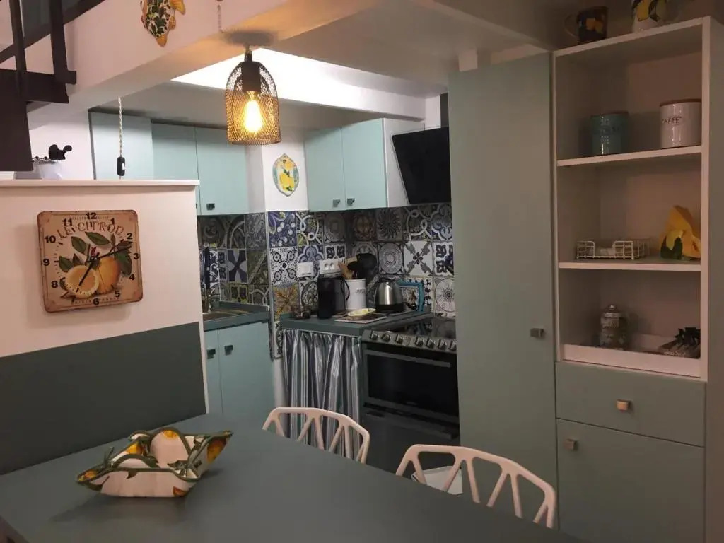 Studio Menton, 1 pièce, 2 personnes - FR-1-196-300