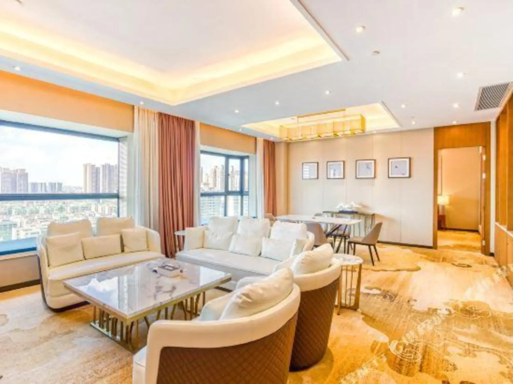 Foshan Park Lane Hotel (Qiandeng Lake)