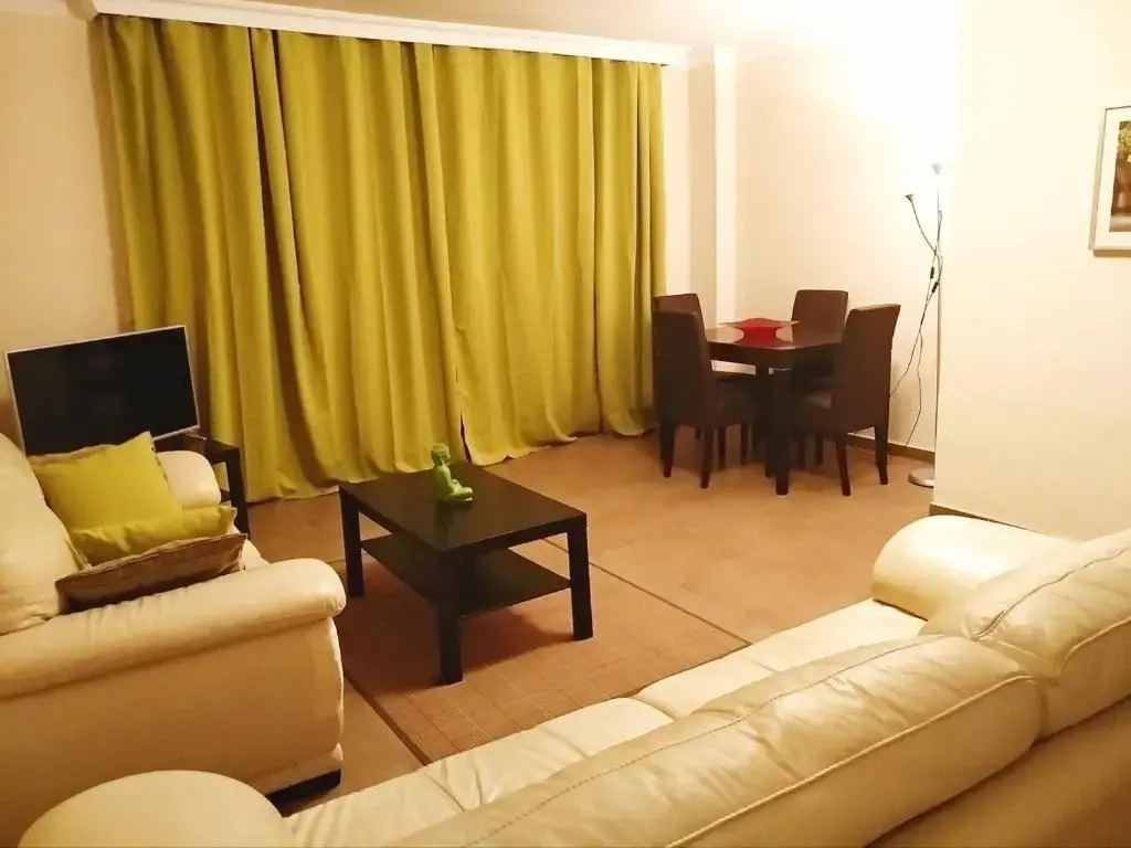 2 bedrooms sea view apartament 100 meters from ocean