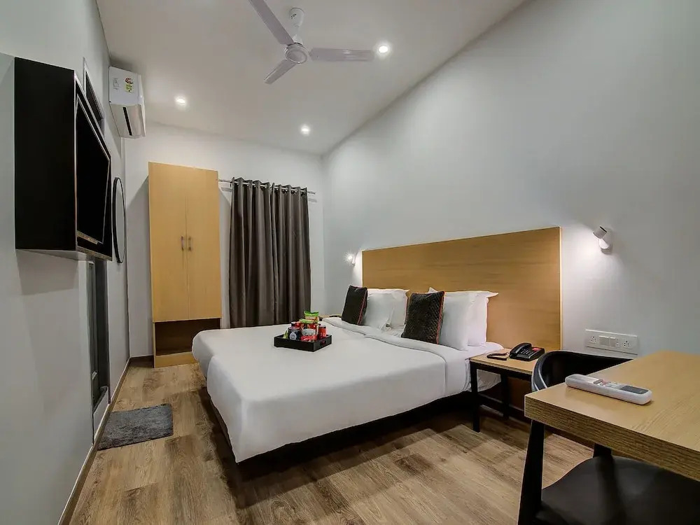 OYO Townhouse 043 Anna Nagar