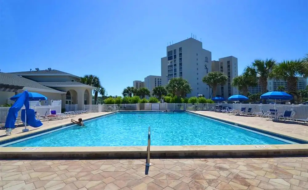 Shoreline 3073 Condo by RedAwning