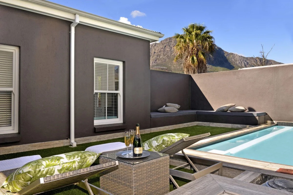 Le Petit Bijou Aparthotel