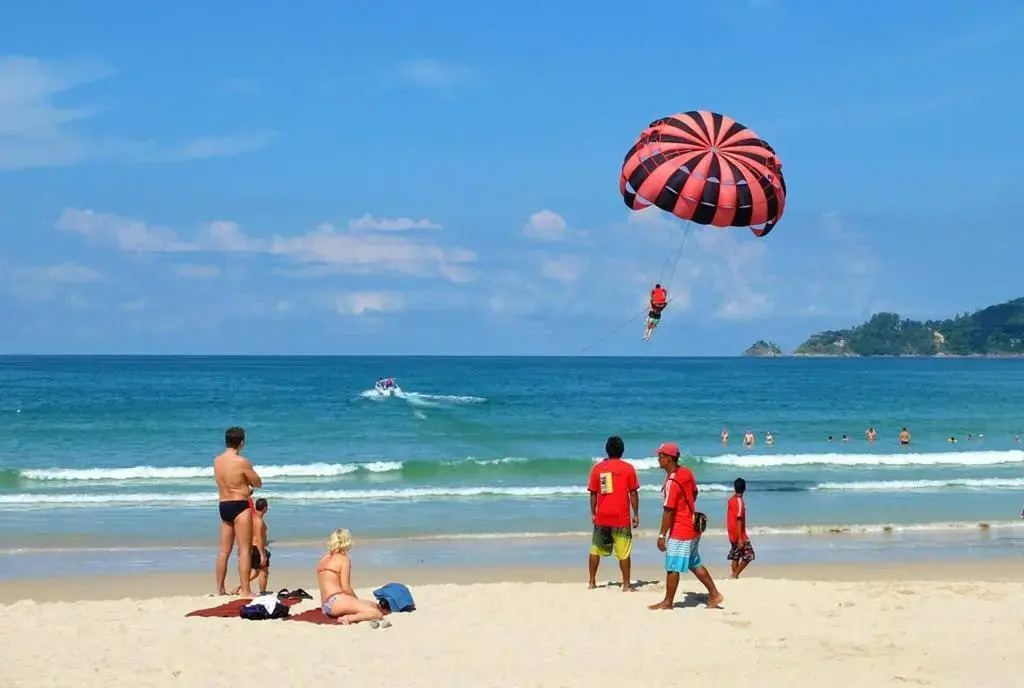 Modern 1 Br Wifi Pool Walk To Patong Beach