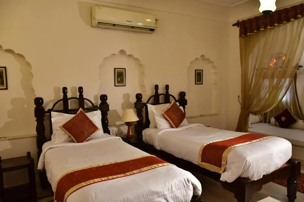 Mahal Khandela-A Heritage Hotel In Jaipur City Center