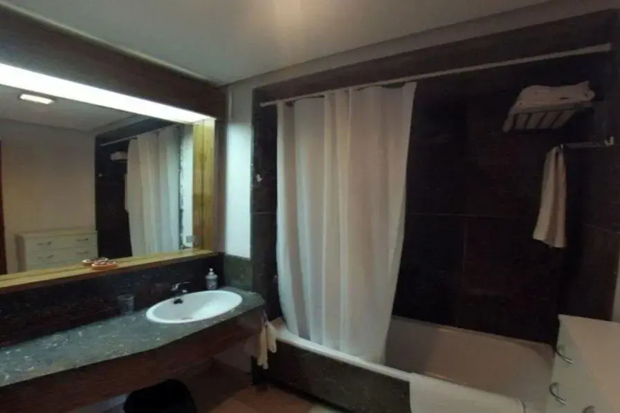 Apartment in Torremolinos - 104596