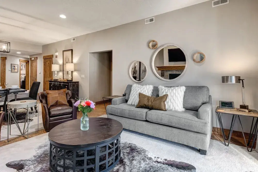 Town Pointe C304 3 Bedroom Condo by RedAwning