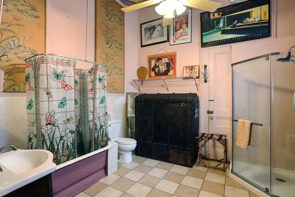 1870 Banana Courtyard French Quarter B&B