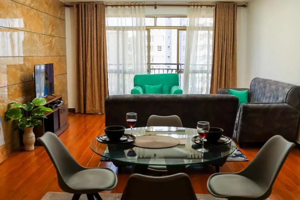 DELUXE 2bedroom plus SQ Apartment at Kilimani-Nairobi
