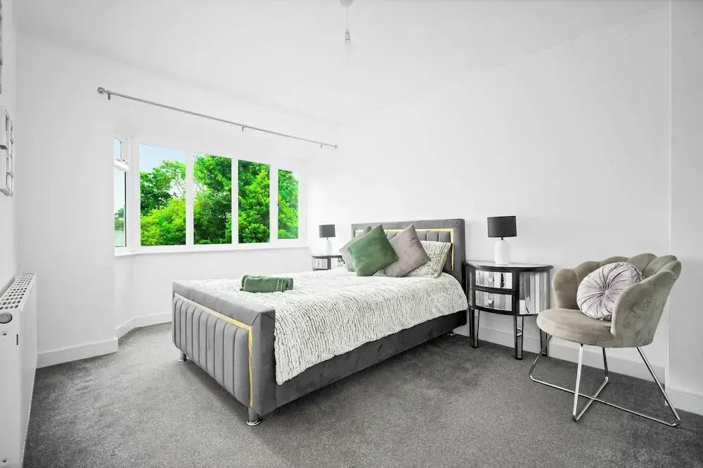 The Rock, Solihull Retreat Birmingham Airport
