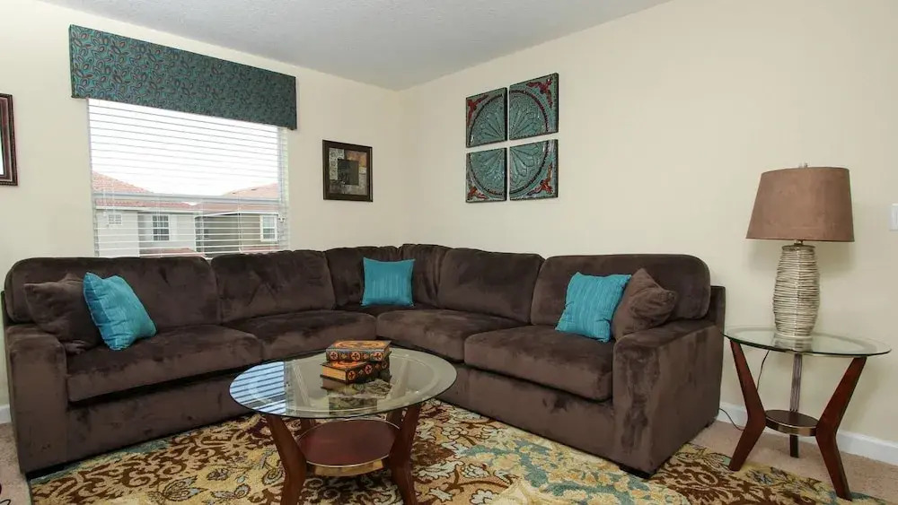 8925 Sugar Palm Road