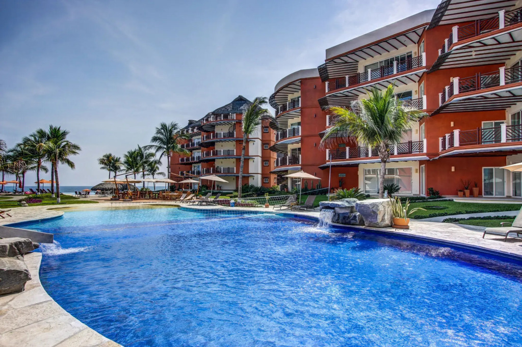 Oceanfront Apartments Vivo Resorts Puerto Escondido