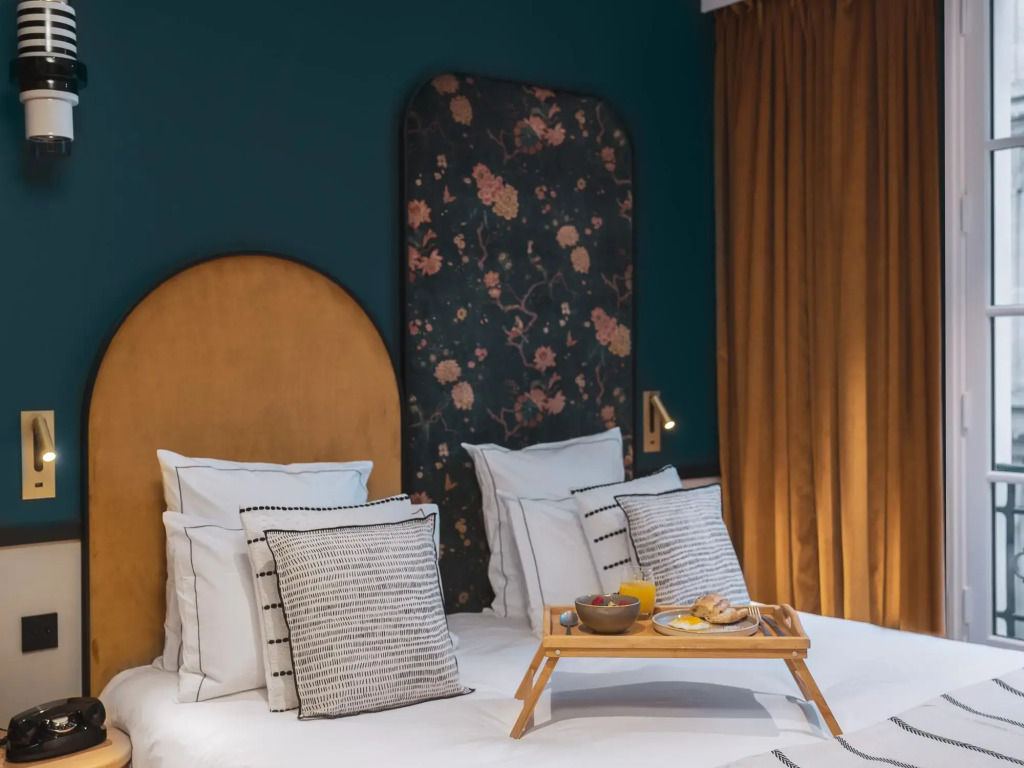 Dandy Hotel