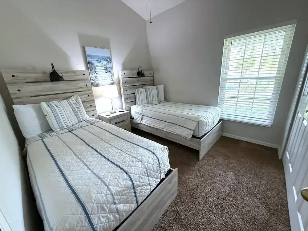 1116mcd Lake View in Southern Dunes - Free Pool Heat!!