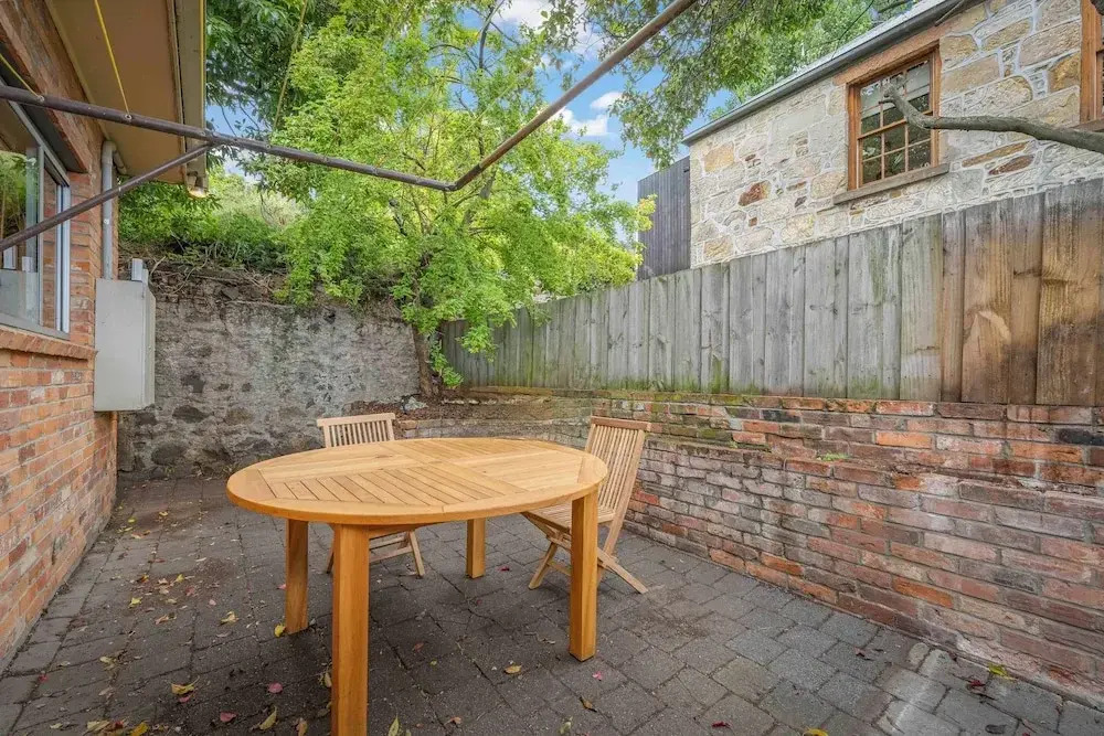 Stylish 3 Bedroom Townhouse - Hobart CBD