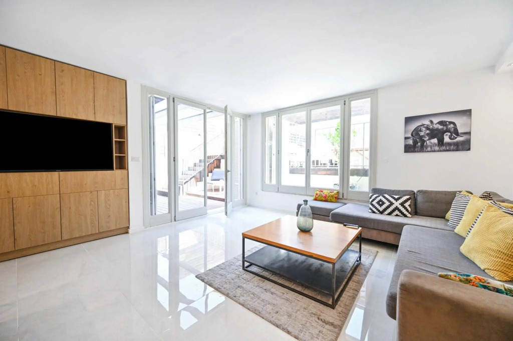 Chic Neve Tzedek 3BR & PARKING with Spacious Terrace - By BerryStays
