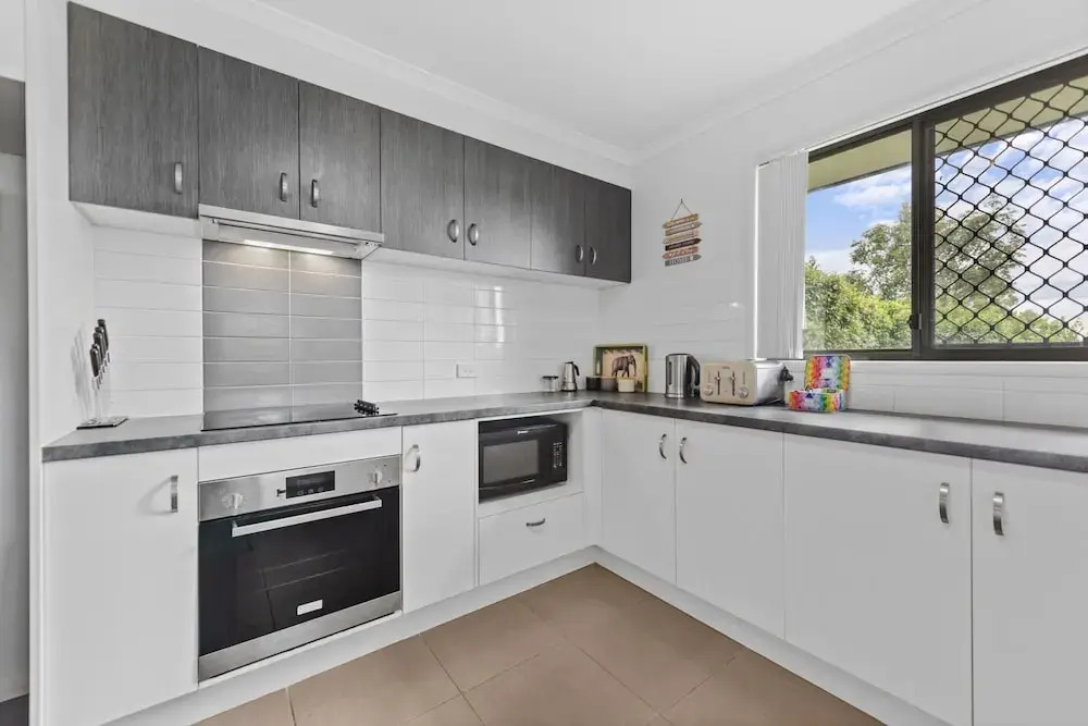 Charming 3-bed Home On Sunshine Coast