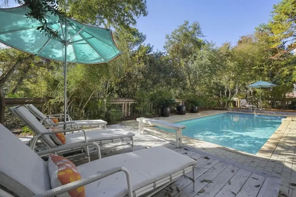 289 Western Lake Drive By Five Star Properties