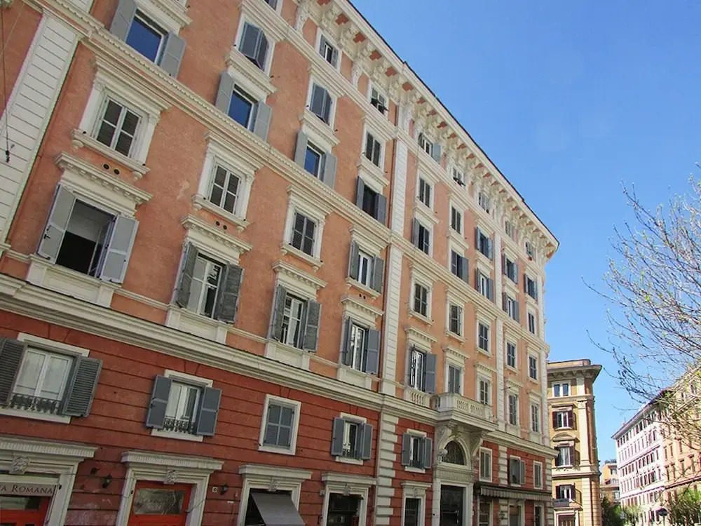 GHR Navona Inn
