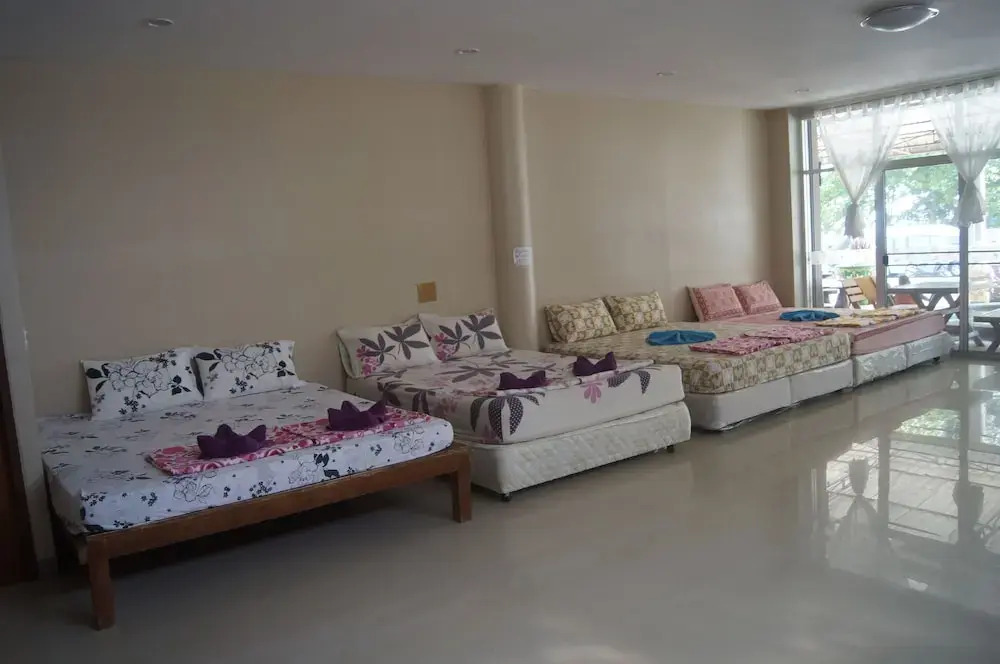 Sunee Mae Phim Apartment