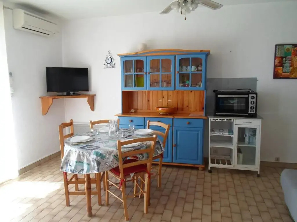 Appartement Balaruc-les-Bains, 2 pièces, 4 personnes - FR-1-503-122