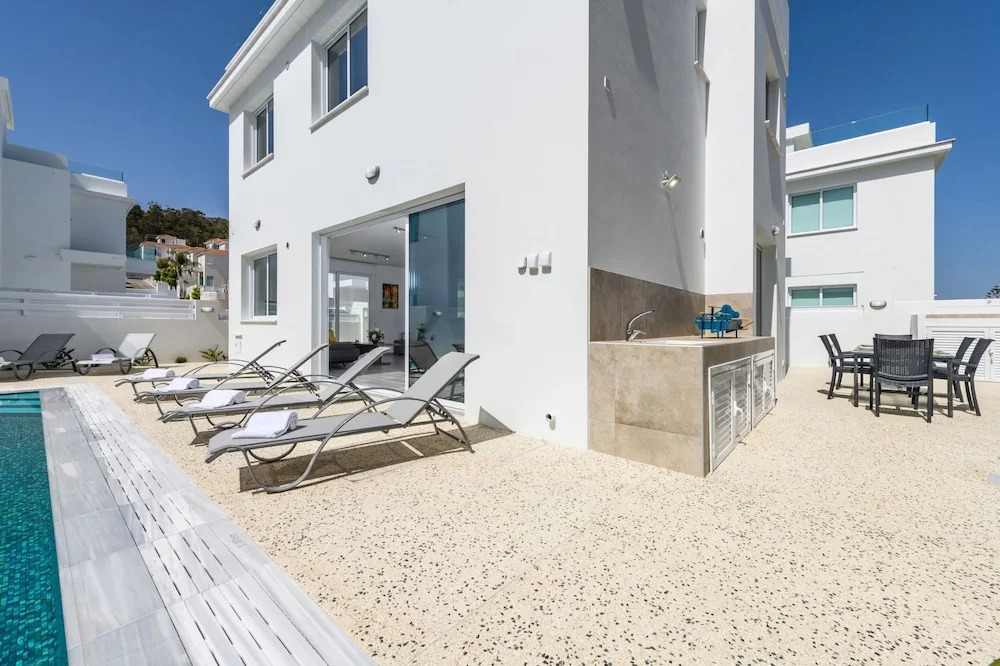 Green Bay Villa 15
