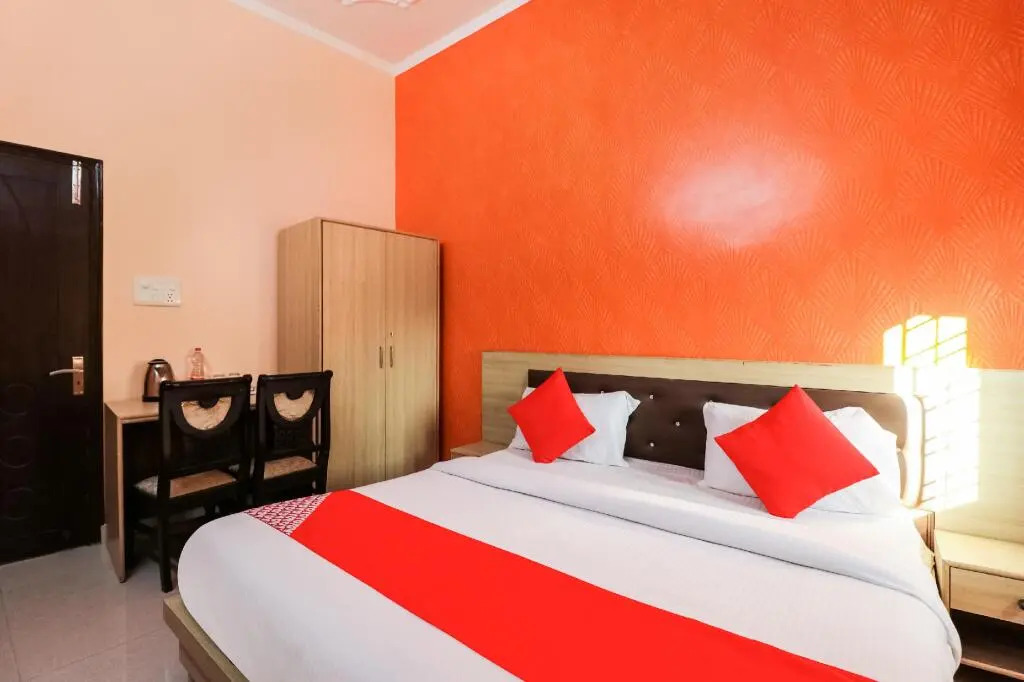 Westend Suites by OYO Rooms