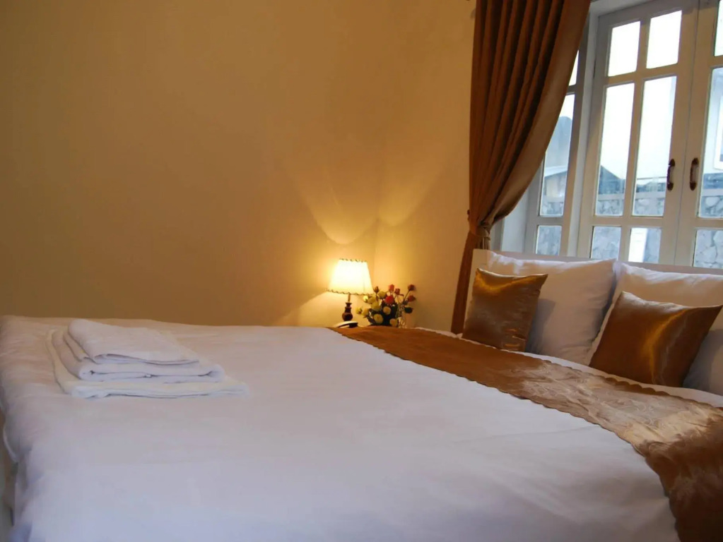 Hoa Tra Hotel
