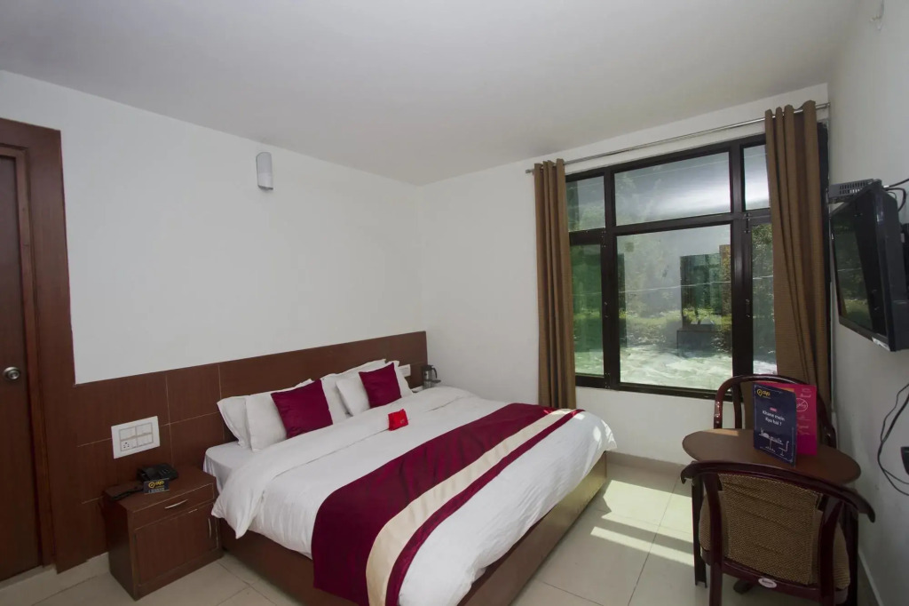 Oyo Premium Anand Nagar Guwahati