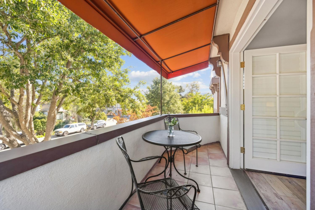 Mirabelle Inn