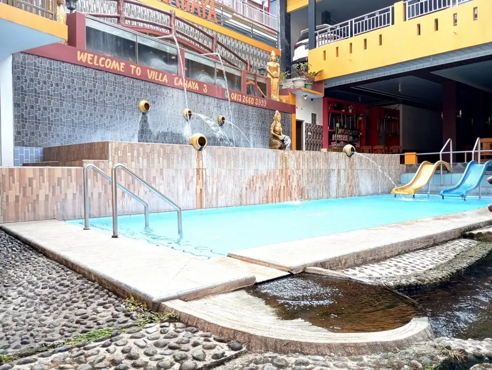 Villa Cahaya 3 Guci Mitra RedDoorz