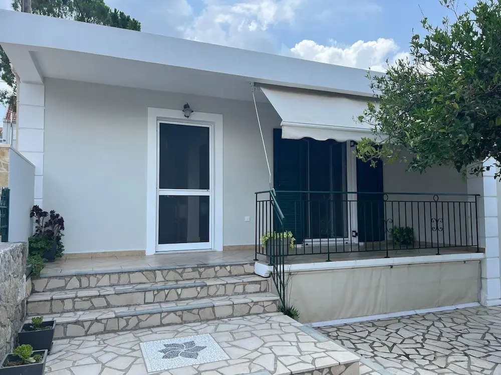 Kika Residence - 2 Bedroom House With Barbeque