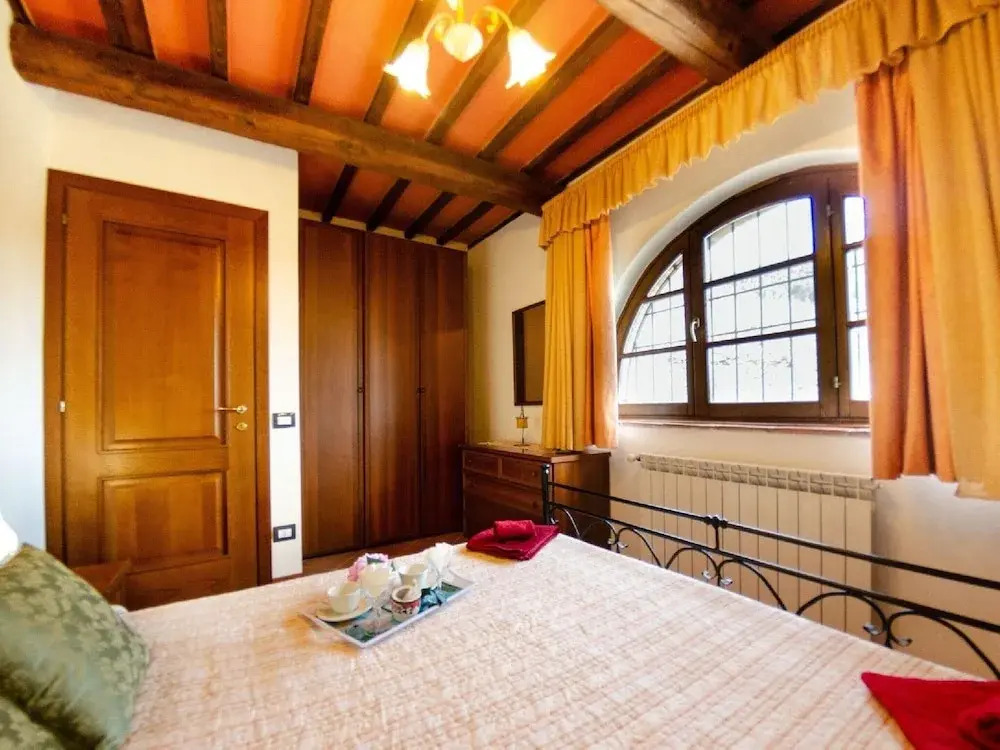Spacious Cottage in Buti
