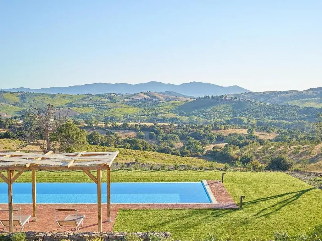 Poggio Tamantino, Villa con piscina in Maremma