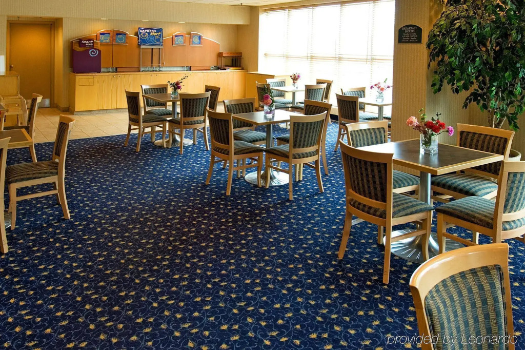 Holiday Inn Express Toronto-North York by IHG