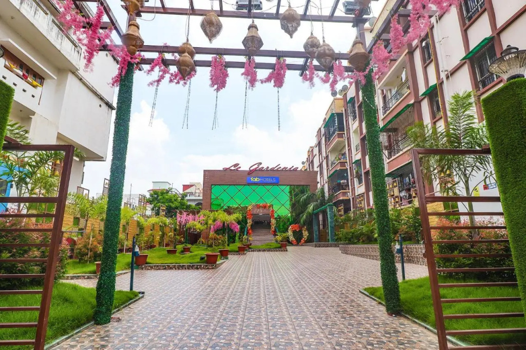 FabHotel Le Gardenia