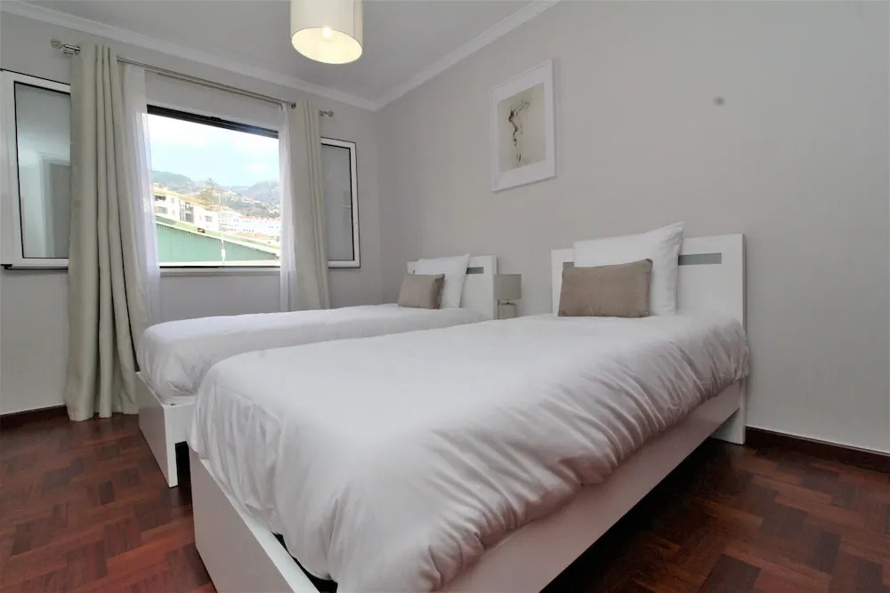 Grey Apartment in City Center with Sea View
