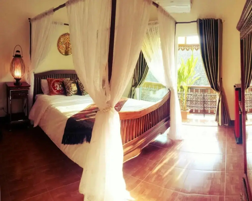 Faikham Hostel