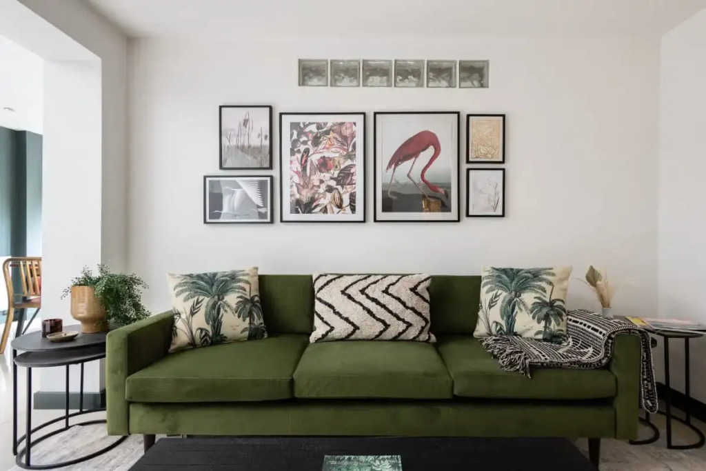 The Heart of Shepherds Bush - Modern 2BDR Apartment with Garden