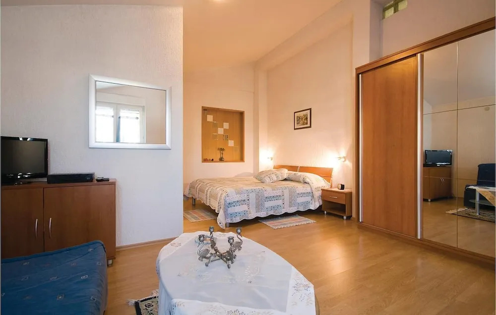 Stunning Home in Diklo With Wifi and 1 Bedrooms