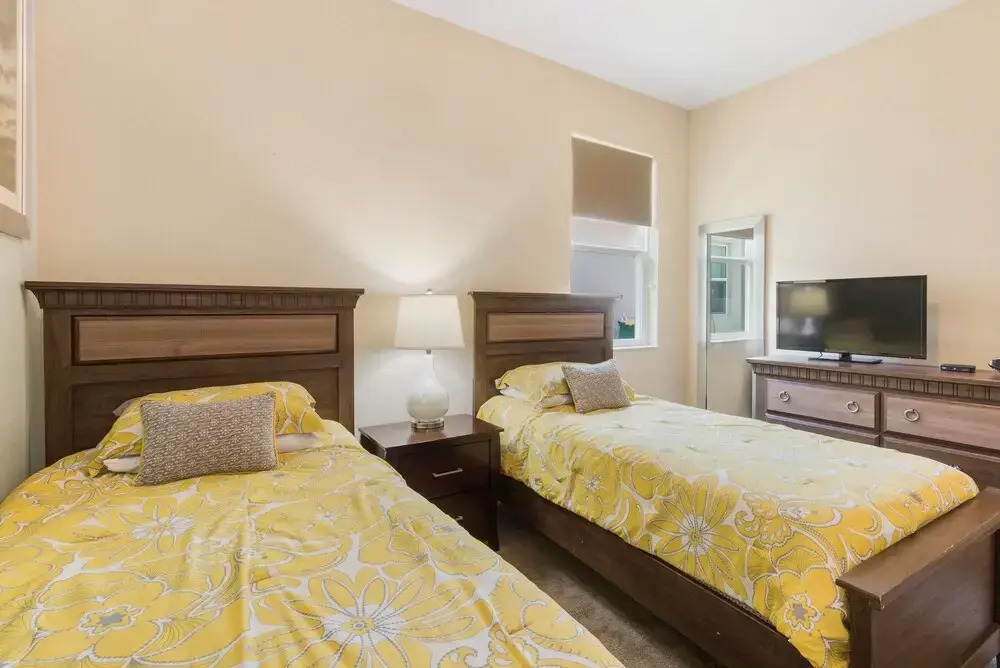 Crystal Cove 4712