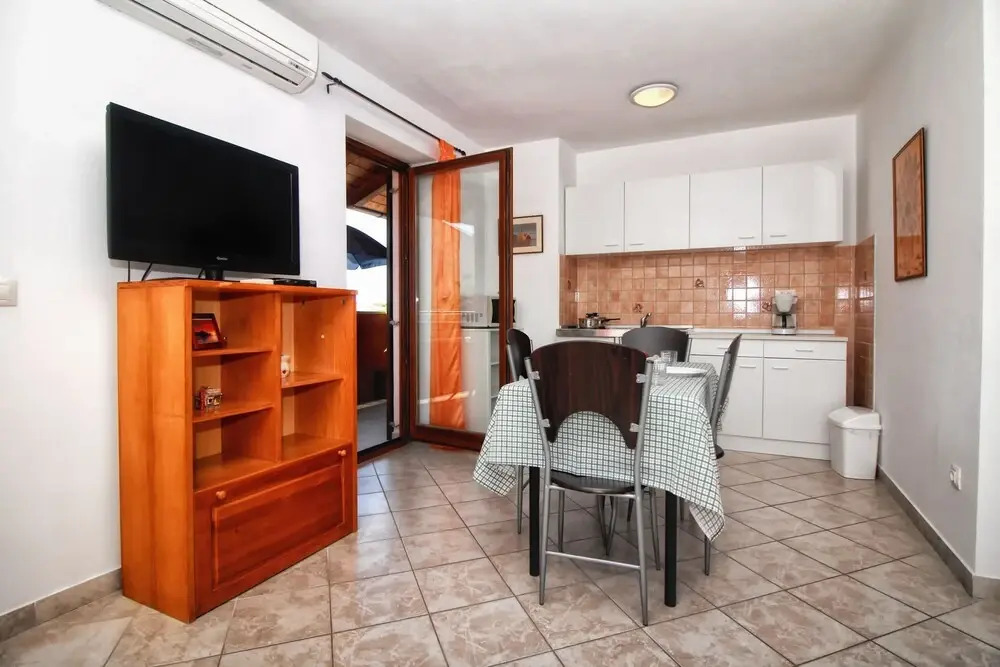 Apartments Lidija