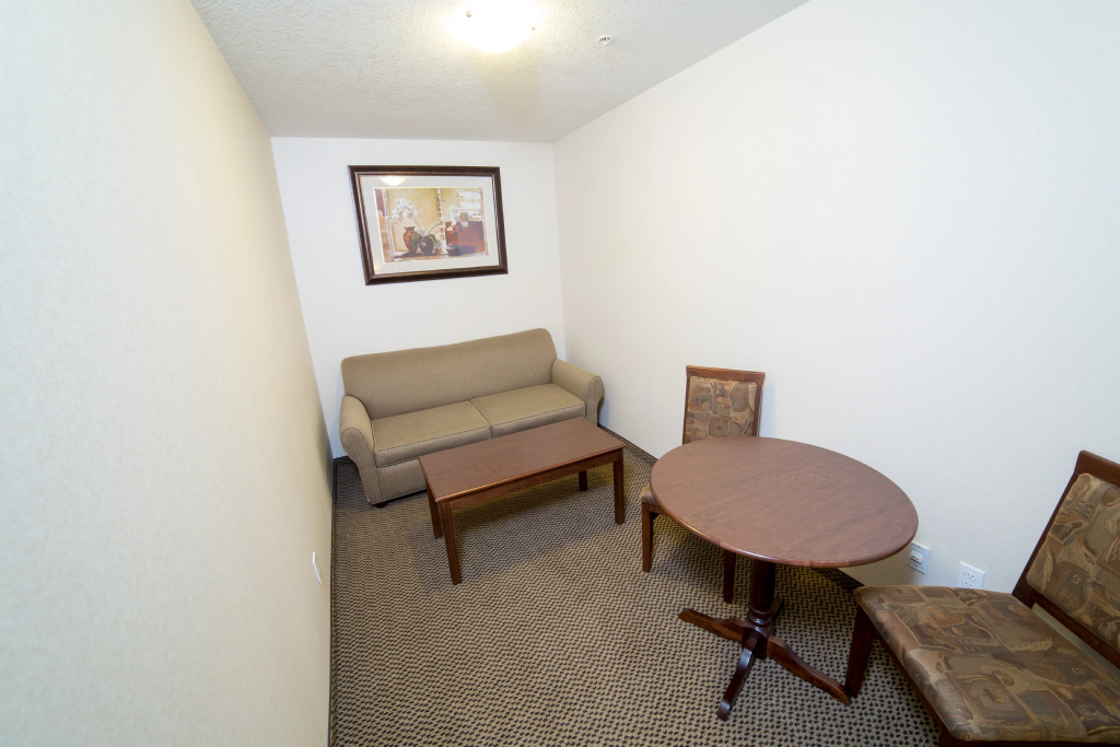 Holiday Inn Express & Suites Drayton Valley by IHG