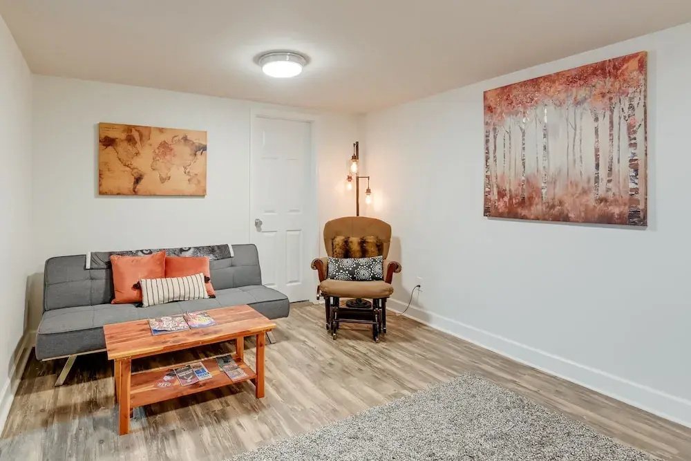 Old Hickory Hideout: Charming Apt w/ Deck!